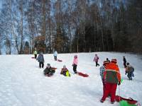 zimní sportovní den 1. stupně