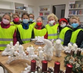 Výstava adventních a vánočních dekorací v knihovně Krucemburk